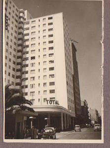 ORAN CITE PERRET AVANT L 'AILE 7